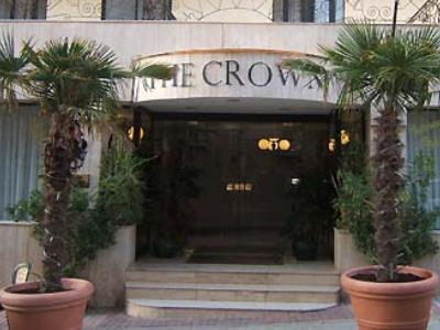The Crown Hotel Buġibba Buitenkant foto
